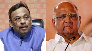 Cash-for-vote controversy: Vinod Tawde thanks Sharad Pawar for not commenting | Cash-for-vote controversy: Vinod Tawde thanks Sharad Pawar for not commenting Cash-for-vote controversy: Vinod Tawde thanks Sharad Pawar for not commenting | Cash-for-vote controversy: Vinod Tawde thanks Sharad Pawar for not commenting