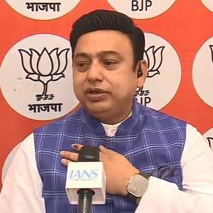 Confident of victory in Maha, J'khand polls, says BJP leader on trends | Confident of victory in Maha, J'khand polls, says BJP leader on trends Confident of victory in Maha, J'khand polls, says BJP leader on trends | Confident of victory in Maha, J'khand polls, says BJP leader on trends