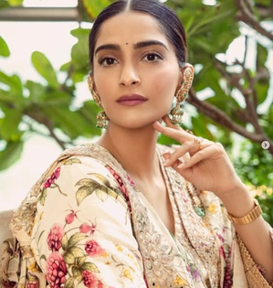 Sonam Kapoor cheers for her ‘favourite people’ in the world | Sonam Kapoor cheers for her ‘favourite people’ in the world Sonam Kapoor cheers for her ‘favourite people’ in the world | Sonam Kapoor cheers for her ‘favourite people’ in the world