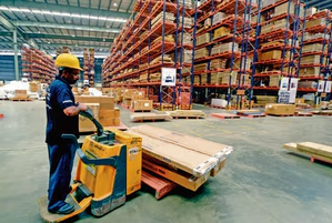 India’s logistics and warehousing sector sees stupendous growth, emerging cities lead | India’s logistics and warehousing sector sees stupendous growth, emerging cities lead India’s logistics and warehousing sector sees stupendous growth, emerging cities lead | India’s logistics and warehousing sector sees stupendous growth, emerging cities lead