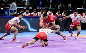 PKL Season 11: Bengaluru Bulls fight back for draw with Gujarat Giants in Pune-leg opener | PKL Season 11: Bengaluru Bulls fight back for draw with Gujarat Giants in Pune-leg opener PKL Season 11: Bengaluru Bulls fight back for draw with Gujarat Giants in Pune-leg opener | PKL Season 11: Bengaluru Bulls fight back for draw with Gujarat Giants in Pune-leg opener