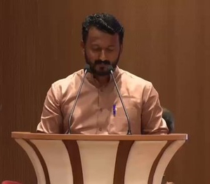 U.R. Pradeep, Rahul Mamkoothathil take oaths as Kerala legislators | U.R. Pradeep, Rahul Mamkoothathil take oaths as Kerala legislators U.R. Pradeep, Rahul Mamkoothathil take oaths as Kerala legislators | U.R. Pradeep, Rahul Mamkoothathil take oaths as Kerala legislators