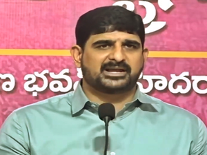 Hyderabad police serve notice to BRS MLA in cop threat case | Hyderabad police serve notice to BRS MLA in cop threat case Hyderabad police serve notice to BRS MLA in cop threat case | Hyderabad police serve notice to BRS MLA in cop threat case