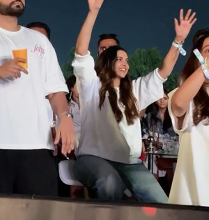 Deepika Padukone, Diljit Dosanjh bring the house down at Punjabi superstar's Bengaluru concert | Deepika Padukone, Diljit Dosanjh bring the house down at Punjabi superstar's Bengaluru concert
