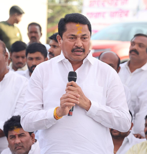 Congress to launch mass crusade for ballot-paper voting: Nana Patole | Congress to launch mass crusade for ballot-paper voting: Nana Patole Congress to launch mass crusade for ballot-paper voting: Nana Patole | Congress to launch mass crusade for ballot-paper voting: Nana Patole