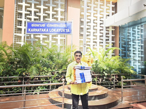 Bid to grab govt land in B’luru, says BJP leader; complains to Lokayukta | Bid to grab govt land in B’luru, says BJP leader; complains to Lokayukta Bid to grab govt land in B’luru, says BJP leader; complains to Lokayukta | Bid to grab govt land in B’luru, says BJP leader; complains to Lokayukta