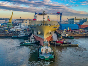 HD Hyundai, Hanwha pledge deeper ties with US in naval shipbuilding | HD Hyundai, Hanwha pledge deeper ties with US in naval shipbuilding HD Hyundai, Hanwha pledge deeper ties with US in naval shipbuilding | HD Hyundai, Hanwha pledge deeper ties with US in naval shipbuilding