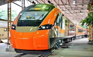 200 new Vande Bharat trains, 100 Amrit Bharat trains in next 2-3 years: Ashwini Vaishnaw | 200 new Vande Bharat trains, 100 Amrit Bharat trains in next 2-3 years: Ashwini Vaishnaw 200 new Vande Bharat trains, 100 Amrit Bharat trains in next 2-3 years: Ashwini Vaishnaw | 200 new Vande Bharat trains, 100 Amrit Bharat trains in next 2-3 years: Ashwini Vaishnaw