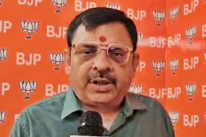 AAP, BJP cross swords over admission of 10 Rohingya children to Delhi govt school | AAP, BJP cross swords over admission of 10 Rohingya children to Delhi govt school AAP, BJP cross swords over admission of 10 Rohingya children to Delhi govt school | AAP, BJP cross swords over admission of 10 Rohingya children to Delhi govt school