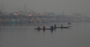 As cold wave intensifies, Kashmir awaits major snowfall | As cold wave intensifies, Kashmir awaits major snowfall As cold wave intensifies, Kashmir awaits major snowfall | As cold wave intensifies, Kashmir awaits major snowfall