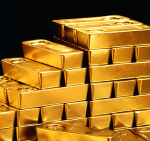 Gold hits all-time high at Rs 8,432 per gram amid geo-political uncertainties | Gold hits all-time high at Rs 8,432 per gram amid geo-political uncertainties Gold hits all-time high at Rs 8,432 per gram amid geo-political uncertainties | Gold hits all-time high at Rs 8,432 per gram amid geo-political uncertainties