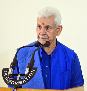 Northern Command GoC-in-C calls on J&K LG, reviews security developments | Northern Command GoC-in-C calls on J&K LG, reviews security developments Northern Command GoC-in-C calls on J&K LG, reviews security developments | Northern Command GoC-in-C calls on J&K LG, reviews security developments