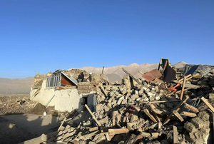 Nepal-Tibet earthquake: 126 killed, several houses collapsed | Nepal-Tibet earthquake: 126 killed, several houses collapsed Nepal-Tibet earthquake: 126 killed, several houses collapsed | Nepal-Tibet earthquake: 126 killed, several houses collapsed