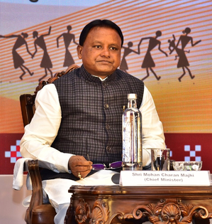 Student's suicide: Odisha CM assures Nepal officials of speedy justice for deceased girl | Student's suicide: Odisha CM assures Nepal officials of speedy justice for deceased girl Student's suicide: Odisha CM assures Nepal officials of speedy justice for deceased girl | Student's suicide: Odisha CM assures Nepal officials of speedy justice for deceased girl