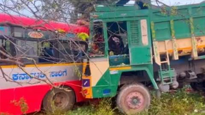 Tamil Nadu: Four Killed, 30 Injured as KSRTC Bus Collides with Truck in Ranipet | Tamil Nadu: Four Killed, 30 Injured as KSRTC Bus Collides with Truck in Ranipet Tamil Nadu: Four Killed, 30 Injured as KSRTC Bus Collides with Truck in Ranipet | Tamil Nadu: Four Killed, 30 Injured as KSRTC Bus Collides with Truck in Ranipet