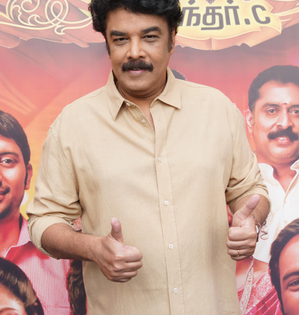 I can only offer tears of joy and gratitude in return to the audience, says Sundar C | I can only offer tears of joy and gratitude in return to the audience, says Sundar C I can only offer tears of joy and gratitude in return to the audience, says Sundar C | I can only offer tears of joy and gratitude in return to the audience, says Sundar C