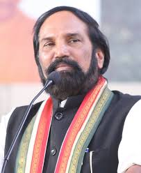 Close shave for Telangana minister Uttam Kumar Reddy | Close shave for Telangana minister Uttam Kumar Reddy Close shave for Telangana minister Uttam Kumar Reddy | Close shave for Telangana minister Uttam Kumar Reddy