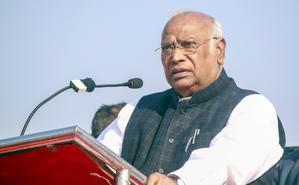 Cong chief Kharge names new general secretaries, state in-charges | Cong chief Kharge names new general secretaries, state in-charges Cong chief Kharge names new general secretaries, state in-charges | Cong chief Kharge names new general secretaries, state in-charges