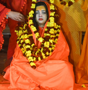 Mamta Kulkarni's past haunts her, leads to expulsion from Kinnar Akhada | Mamta Kulkarni's past haunts her, leads to expulsion from Kinnar Akhada