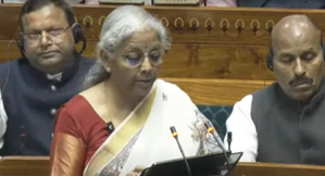 FM Sitharaman cuts fiscal deficit to 4.4 per cent of GDP | FM Sitharaman cuts fiscal deficit to 4.4 per cent of GDP FM Sitharaman cuts fiscal deficit to 4.4 per cent of GDP | FM Sitharaman cuts fiscal deficit to 4.4 per cent of GDP