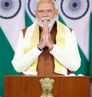 Mahakumbh: PM Modi to take holy dip in Sangam tomorrow | Mahakumbh: PM Modi to take holy dip in Sangam tomorrow Mahakumbh: PM Modi to take holy dip in Sangam tomorrow | Mahakumbh: PM Modi to take holy dip in Sangam tomorrow