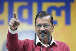 Kejriwal writes to Election Commission seeking action against 'attacks' on AAP workers | Kejriwal writes to Election Commission seeking action against 'attacks' on AAP workers