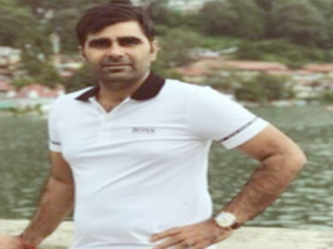 Fugitive gangster deported from Philippines, arrested at IGI airport | Fugitive gangster deported from Philippines, arrested at IGI airport Fugitive gangster deported from Philippines, arrested at IGI airport | Fugitive gangster deported from Philippines, arrested at IGI airport