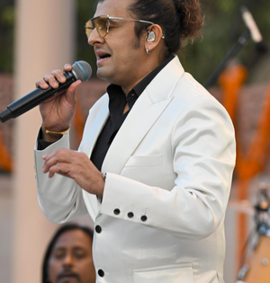 Sonu Nigam shares his cherished memory of Janmashtami | Sonu Nigam shares his cherished memory of Janmashtami Sonu Nigam shares his cherished memory of Janmashtami | Sonu Nigam shares his cherished memory of Janmashtami