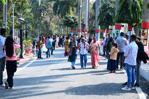 Jharkhand’s historic Raj Bhavan Garden opens to public, huge crowds gather on day one | Jharkhand’s historic Raj Bhavan Garden opens to public, huge crowds gather on day one