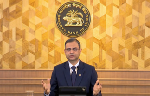 Need to preserve high growth momentum, maintain price stability: RBI Governor | Need to preserve high growth momentum, maintain price stability: RBI Governor Need to preserve high growth momentum, maintain price stability: RBI Governor | Need to preserve high growth momentum, maintain price stability: RBI Governor