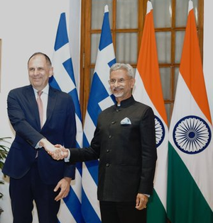 EAM Jaishankar meets Greek Foreign Minister, discuss ways to advance multifaceted India-Greece ties | EAM Jaishankar meets Greek Foreign Minister, discuss ways to advance multifaceted India-Greece ties EAM Jaishankar meets Greek Foreign Minister, discuss ways to advance multifaceted India-Greece ties | EAM Jaishankar meets Greek Foreign Minister, discuss ways to advance multifaceted India-Greece ties