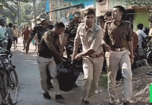 Four killed, several injured in firecracker factory blast at Bengal’s Kalyani | Four killed, several injured in firecracker factory blast at Bengal’s Kalyani Four killed, several injured in firecracker factory blast at Bengal’s Kalyani | Four killed, several injured in firecracker factory blast at Bengal’s Kalyani