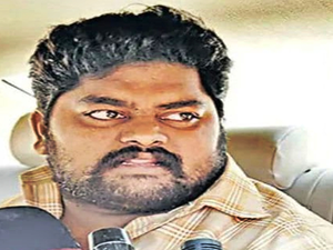 Approver in Vivekananda Reddy murder questioned in harassment case | Approver in Vivekananda Reddy murder questioned in harassment case Approver in Vivekananda Reddy murder questioned in harassment case | Approver in Vivekananda Reddy murder questioned in harassment case