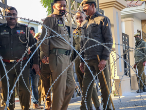 Police in Srinagar attach property worth Rs 1.5 crore under UAPA | Police in Srinagar attach property worth Rs 1.5 crore under UAPA