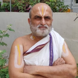 Telangana temple’s head priest attacked over 'religious issue' | Telangana temple’s head priest attacked over 'religious issue' Telangana temple’s head priest attacked over 'religious issue' | Telangana temple’s head priest attacked over 'religious issue'