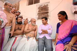 KTR questions ‘inaction’ over attack on temple priest by fringe elements | KTR questions ‘inaction’ over attack on temple priest by fringe elements KTR questions ‘inaction’ over attack on temple priest by fringe elements | KTR questions ‘inaction’ over attack on temple priest by fringe elements