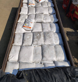 Huge quantity of explosives recovered from truck in Bengal's Birbhum | Huge quantity of explosives recovered from truck in Bengal's Birbhum Huge quantity of explosives recovered from truck in Bengal's Birbhum | Huge quantity of explosives recovered from truck in Bengal's Birbhum