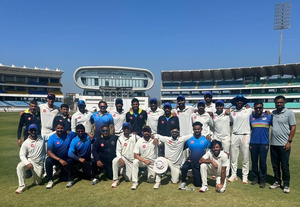 Ranji Trophy: Gujarat crush Saurashtra in Sheldon Jackson's last game | Ranji Trophy: Gujarat crush Saurashtra in Sheldon Jackson's last game Ranji Trophy: Gujarat crush Saurashtra in Sheldon Jackson's last game | Ranji Trophy: Gujarat crush Saurashtra in Sheldon Jackson's last game