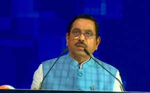 Union Minister promises Centre’s full support for K’taka’s growth | Union Minister promises Centre’s full support for K’taka’s growth Union Minister promises Centre’s full support for K’taka’s growth | Union Minister promises Centre’s full support for K’taka’s growth