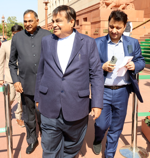Highways built under Bharatmala Pariyojana near 20,000 km-mark: Gadkari | Highways built under Bharatmala Pariyojana near 20,000 km-mark: Gadkari Highways built under Bharatmala Pariyojana near 20,000 km-mark: Gadkari | Highways built under Bharatmala Pariyojana near 20,000 km-mark: Gadkari