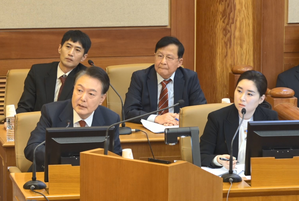 South Korea's court to hold final hearing of Yoon's impeachment trial on Feb 25 | South Korea's court to hold final hearing of Yoon's impeachment trial on Feb 25 South Korea's court to hold final hearing of Yoon's impeachment trial on Feb 25 | South Korea's court to hold final hearing of Yoon's impeachment trial on Feb 25
