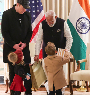 PM Modi talks 'Minimum Government, Maximum Governance' with Musk, US reforms head | PM Modi talks 'Minimum Government, Maximum Governance' with Musk, US reforms head PM Modi talks 'Minimum Government, Maximum Governance' with Musk, US reforms head | PM Modi talks 'Minimum Government, Maximum Governance' with Musk, US reforms head