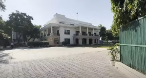 Centre orders probe into alleged irregularities in Kejriwal’s ‘Sheesh Mahal’ | Centre orders probe into alleged irregularities in Kejriwal’s ‘Sheesh Mahal’ Centre orders probe into alleged irregularities in Kejriwal’s ‘Sheesh Mahal’ | Centre orders probe into alleged irregularities in Kejriwal’s ‘Sheesh Mahal’