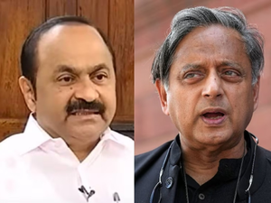 Tharoor’s applause for PM Modi and Kerala irks LoP Satheesan | Tharoor’s applause for PM Modi and Kerala irks LoP Satheesan Tharoor’s applause for PM Modi and Kerala irks LoP Satheesan | Tharoor’s applause for PM Modi and Kerala irks LoP Satheesan