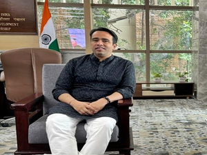 No one leaves PM Modi due to his impressive working style: Jayant Chaudhary | No one leaves PM Modi due to his impressive working style: Jayant Chaudhary No one leaves PM Modi due to his impressive working style: Jayant Chaudhary | No one leaves PM Modi due to his impressive working style: Jayant Chaudhary