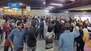 DMRC responds to viral video of passengers jumping over exit gates at Jama Masjid metro station | DMRC responds to viral video of passengers jumping over exit gates at Jama Masjid metro station DMRC responds to viral video of passengers jumping over exit gates at Jama Masjid metro station | DMRC responds to viral video of passengers jumping over exit gates at Jama Masjid metro station
