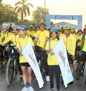 Union Minister Mansukh Mandaviya leads cycling event at Gateway of India | Union Minister Mansukh Mandaviya leads cycling event at Gateway of India Union Minister Mansukh Mandaviya leads cycling event at Gateway of India | Union Minister Mansukh Mandaviya leads cycling event at Gateway of India