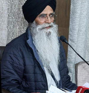Amidst tussle with Akal Takht, SGPC President Dhami resigns | Amidst tussle with Akal Takht, SGPC President Dhami resigns Amidst tussle with Akal Takht, SGPC President Dhami resigns | Amidst tussle with Akal Takht, SGPC President Dhami resigns