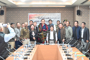 Manipur CS discusses with civil society organisations to understand locals' concerns | Manipur CS discusses with civil society organisations to understand locals' concerns Manipur CS discusses with civil society organisations to understand locals' concerns | Manipur CS discusses with civil society organisations to understand locals' concerns