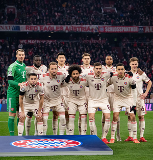 Champions League: Davies' last-gasp equaliser sends Bayern to last-16 | Champions League: Davies' last-gasp equaliser sends Bayern to last-16